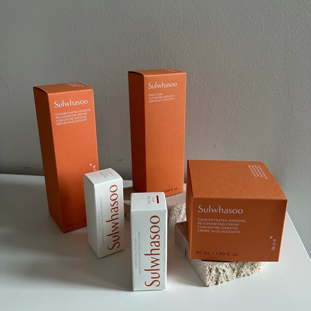 Sulwhasoo Ginseng 5pc Skincare + Lip Set includes 2 Serums, Moisturizer + 2 Lips